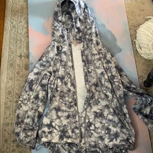Size medium athleta windbreaker